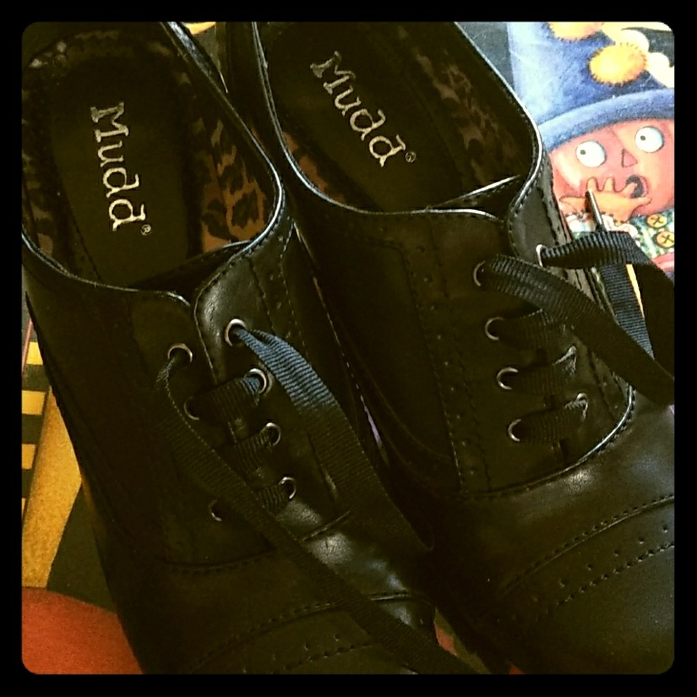 PUMPS